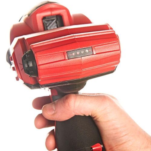 MILWAUKEE M12PCG PIŠTOLJ ZA SILIKON