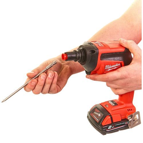 MILWAUKEE M18FSGC-202X IZVIJAČ+SPREMNIK