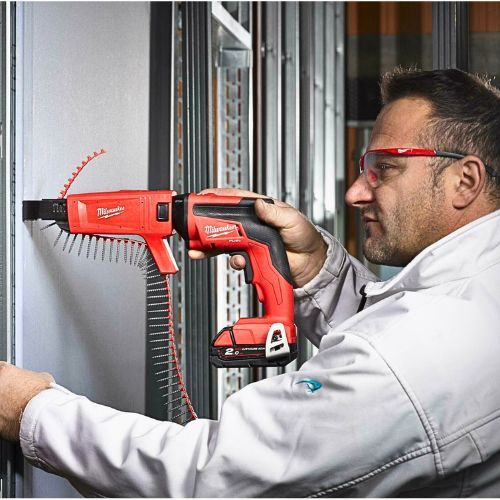 MILWAUKEE M18FSGC-202X IZVIJAČ+SPREMNIK