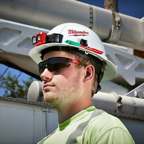 MILWAUKEE NAOČALE TINTED