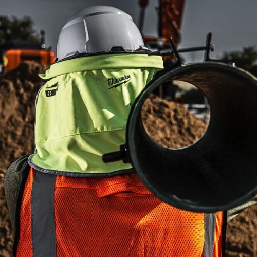 MILWAUKEE KACIGA BIJELA 100