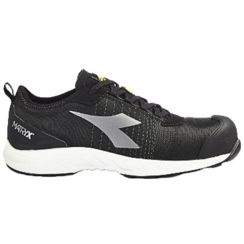 CIPELA DIADORA FLY LITEBASE MATRYX LOW CRNA 44