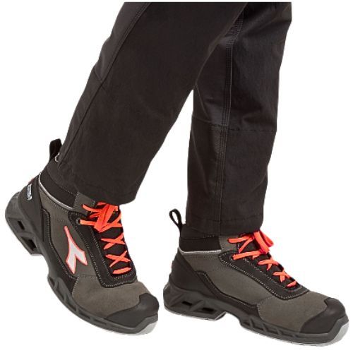 CIPELA DIADORA SHARK STAB IMP LEAT MID S3 CRNO/CRVENE 39