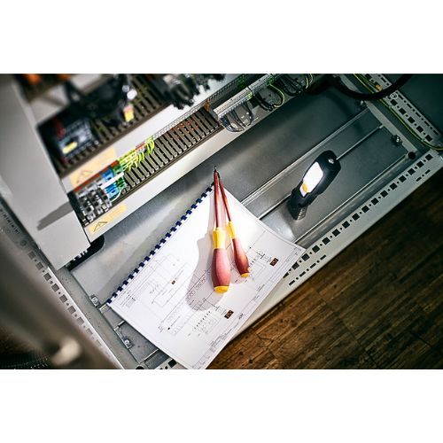 SVJETILJKA LED PUNJIVA RUČNA HL200 A250+70LM