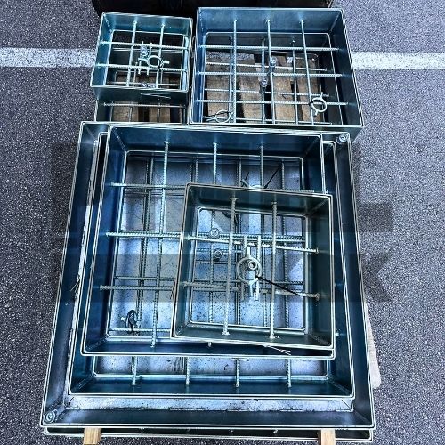 ŠAHTA ULJNA ZN 300X300MM