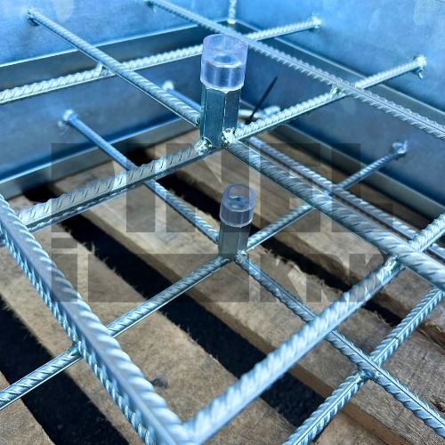 ŠAHTA ULJNA ZN 300X300MM