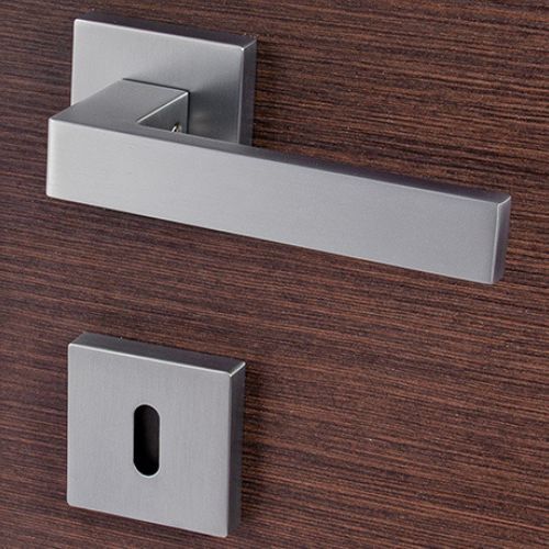 KVAKA QUADRO KROM MAT ROZETA CILINDAR