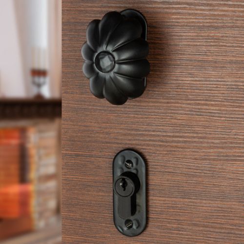 KVAKA KUGLA KOVANA RIONA OVALNA ROZETA CILINDAR CRNA LIJEVA