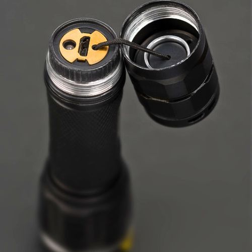 SVJETILJKA PUNJIVA LUX PREMIUM 600LM