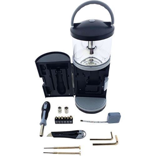 SVJETILJKA S ALATIMA