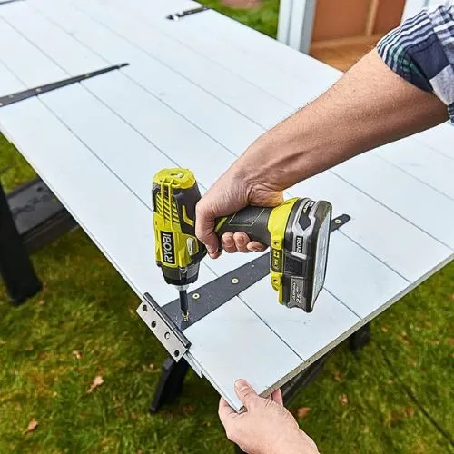 RYOBI R18ID3 AKU UDARNI ZAVRTAČ(18V,1/4,6-K,BL,220NM)+ PUNJAČ I AKU